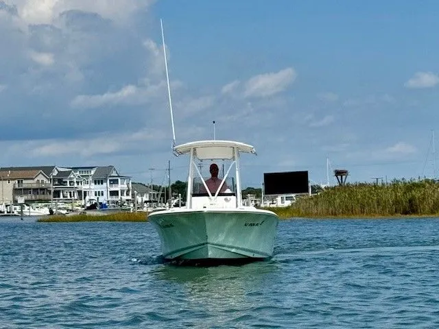 Slide: The Image of Sea Hunt Triton 210 2015 - 4