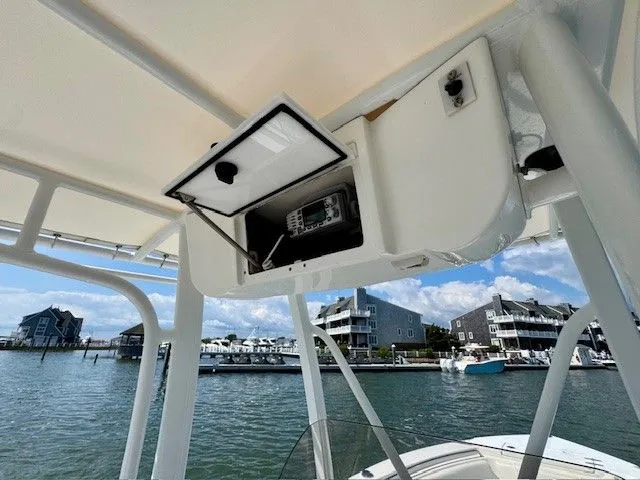 Slide: The Image of Sea Hunt Triton 210 2015 - 9