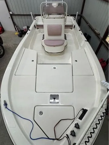 Slide: The Image of Epic E2 Handlaid Hull 2018 - 3