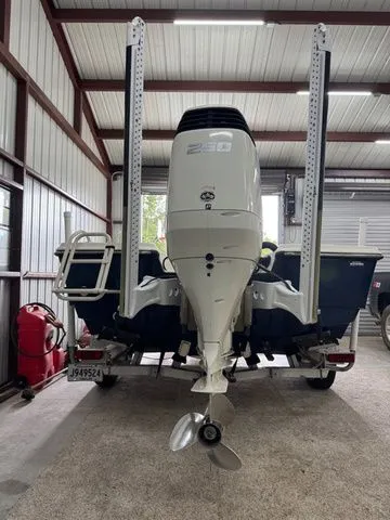 Slide: The Image of Epic E2 Handlaid Hull 2018 - 5