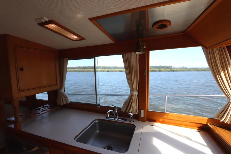 Slide: The Image of Grand Banks 42 Classic 1993 - 59