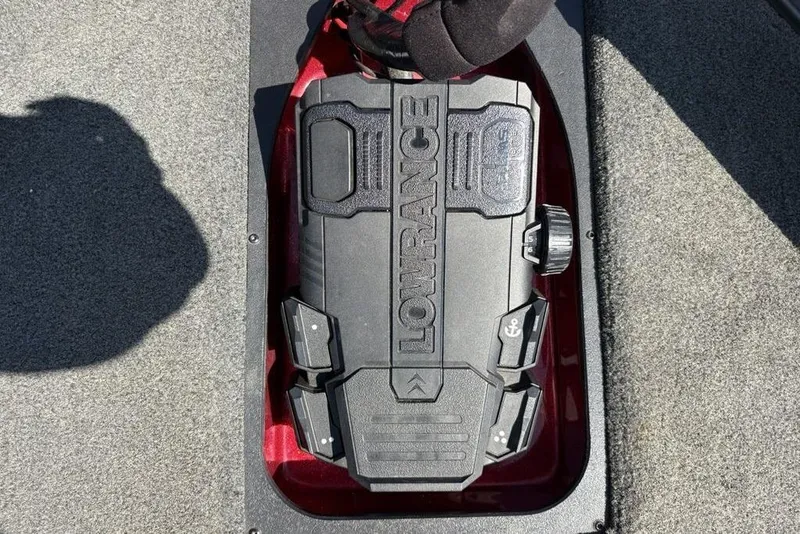 Slide: The Image of Lowrance device installed on 2015 Skeeter ZX225 boat deck. - 10