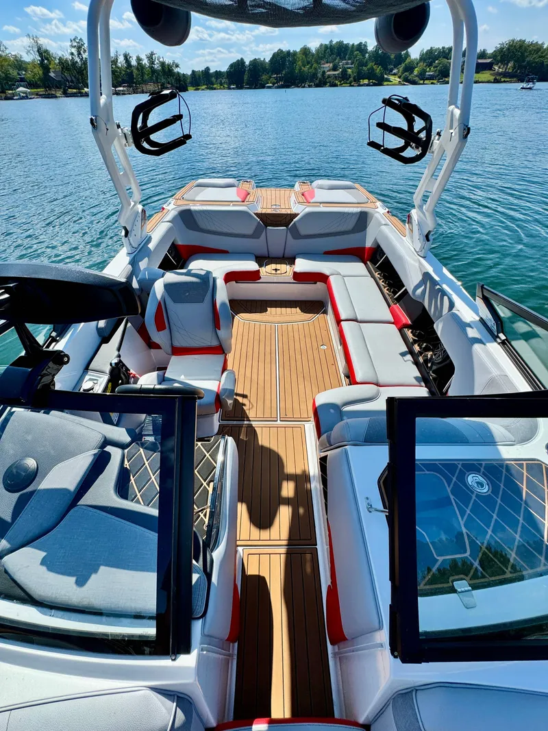 Slide: The Image of Nautique Super Air Nautique GS22 2021 - 11