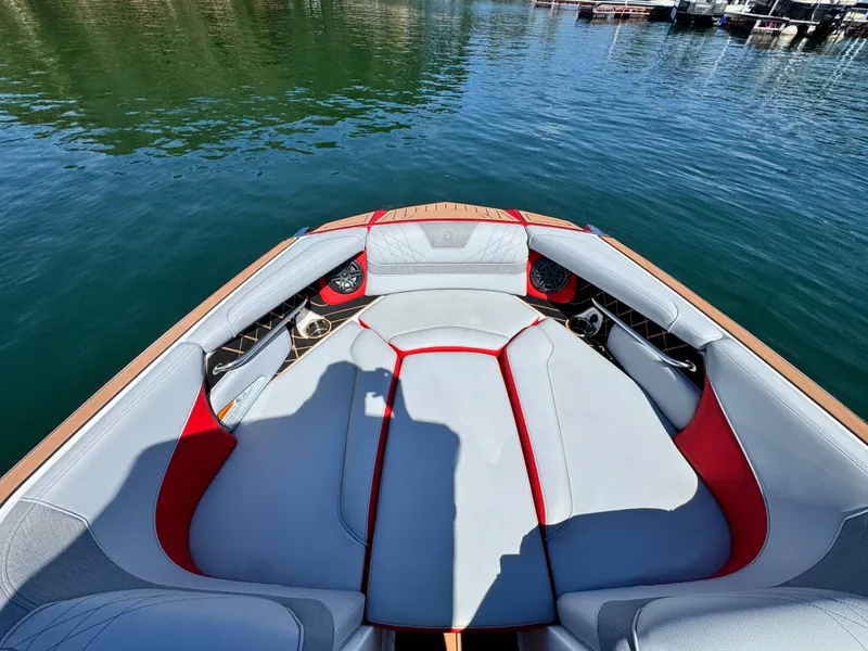 Slide: The Image of Nautique Super Air Nautique GS22 2021 - 18