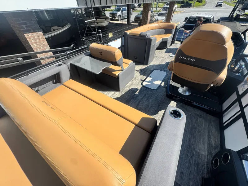 Slide: The Image of Viaggio Z22S 2025 - 14