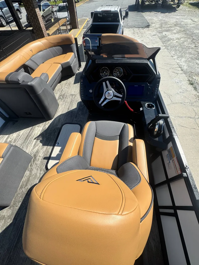 Slide: The Image of Viaggio Z22S 2025 - 8