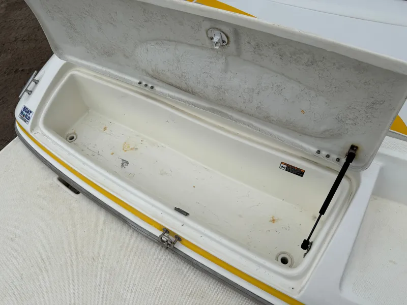 Slide: The Image of Maxum 1800 SR 2004 - 10