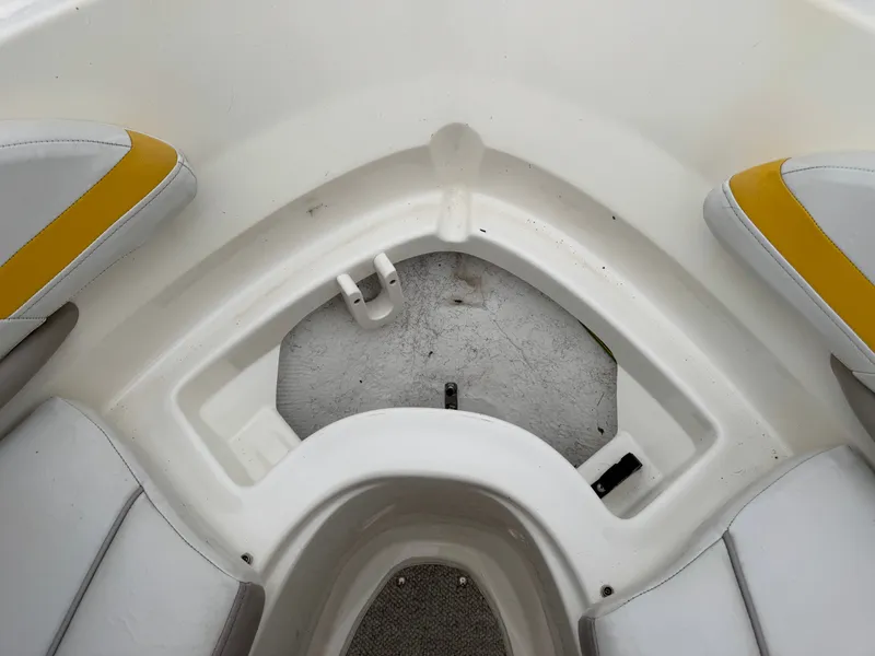 Slide: The Image of Maxum 1800 SR 2004 - 15