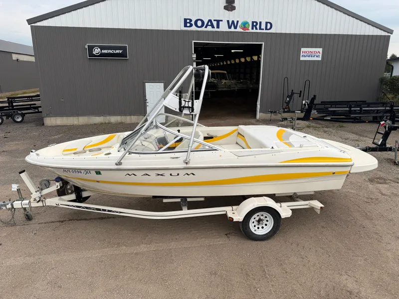 Slide: The Image of Maxum 1800 SR 2004 - 4