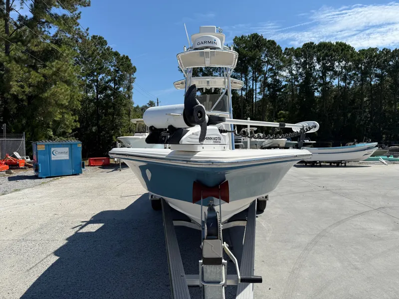 Slide: The Image of Avenger Avenger AV26 2022 - 10