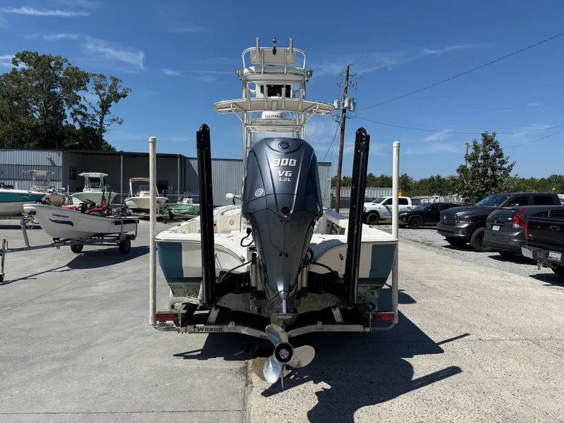 Slide: The Image of Avenger Avenger AV26 2022 - 8