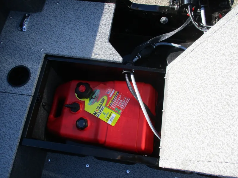 Slide: The Image of Lund Angler 1650 Tiller 2026 - 11