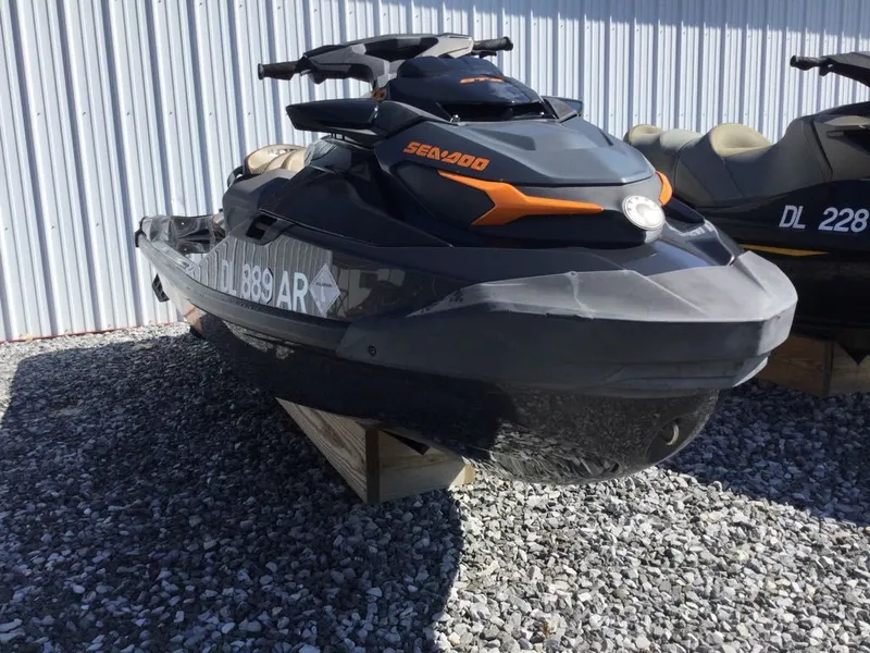 Slide: The Image of Sea-Doo GTX 300 2021 - 4