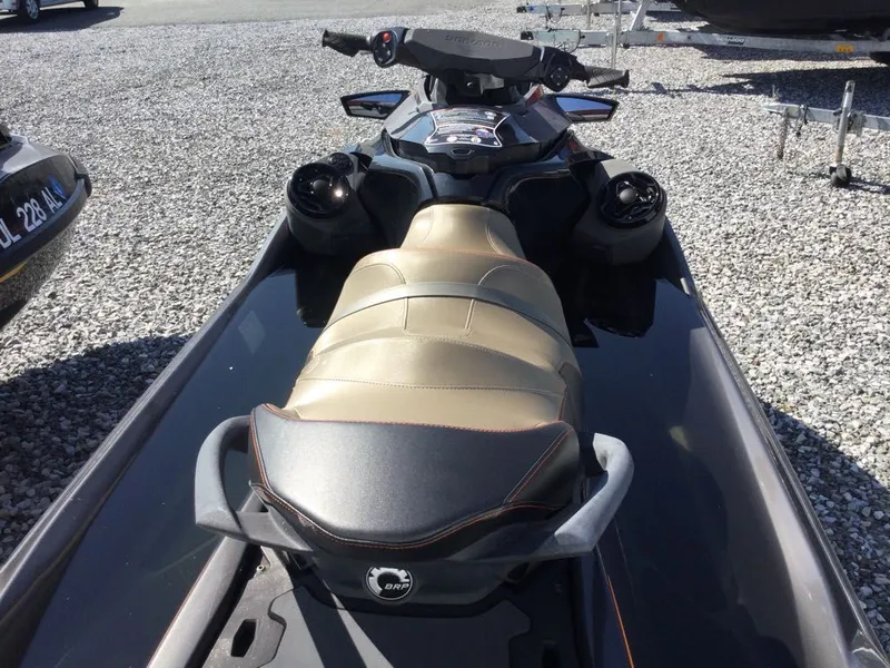 Slide: The Image of Sea-Doo GTX 300 2021 - 7