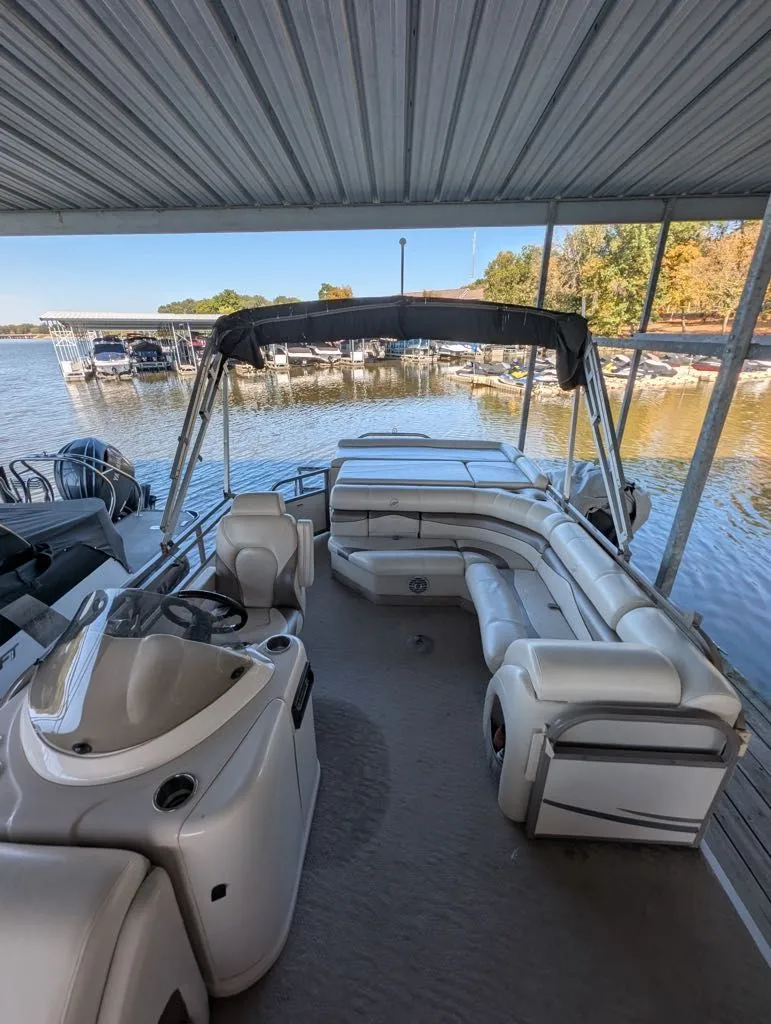 Slide: The Image of Starcraft Majestic 256 RE CR 2006 - 7