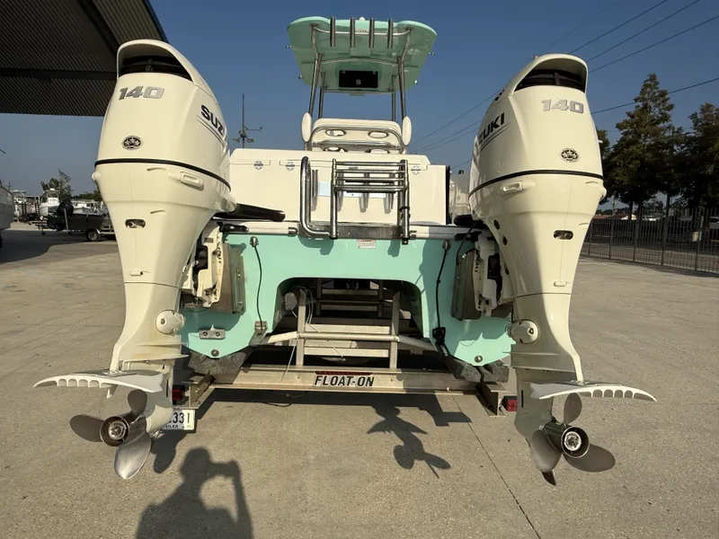 Slide: The Image of Twin Vee 240 GFX CC 2020 - 13