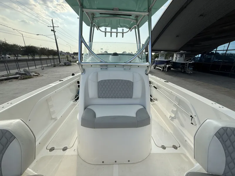 Slide: The Image of Twin Vee 240 GFX CC 2020 - 17