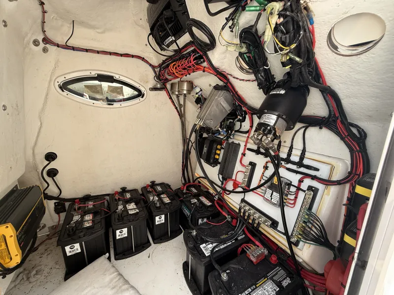 Slide: The Image of Twin Vee 240 GFX CC 2020 - 21