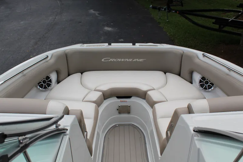 Slide: The Image of Crownline Boats Eclipse E255 2019 - 7