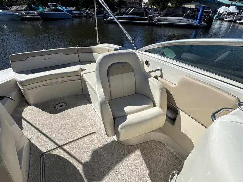 Slide: The Image of Sea Ray 260 SUNDECK 2009 - 12