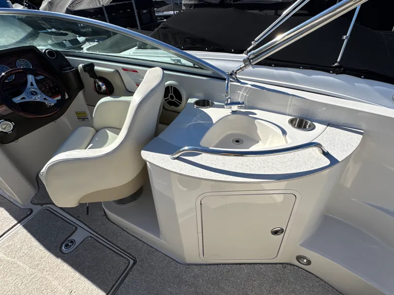 Slide: The Image of Sea Ray 260 SUNDECK 2009 - 14