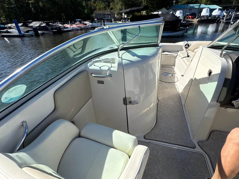 Slide: The Image of Sea Ray 260 SUNDECK 2009 - 18