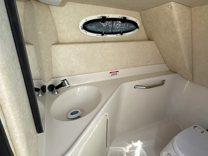 Slide: The Image of Sea Ray 260 SUNDECK 2009 - 21