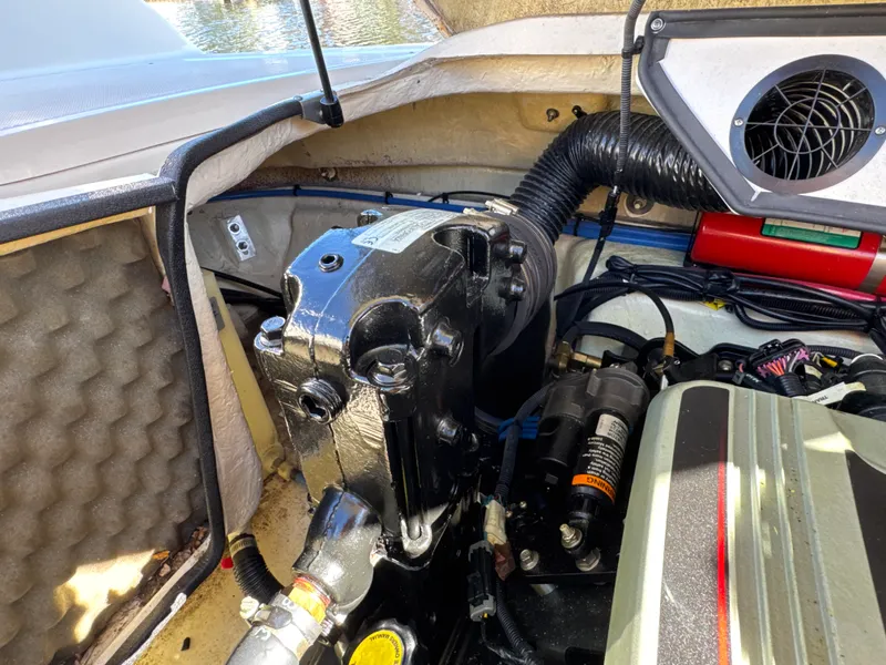 Slide: The Image of Sea Ray 260 SUNDECK 2009 - 23