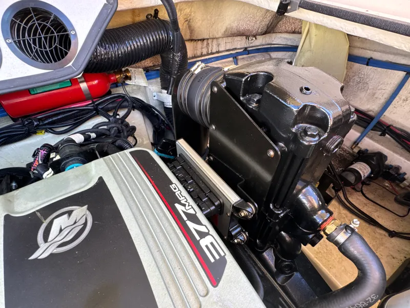 Slide: The Image of Sea Ray 260 SUNDECK 2009 - 24