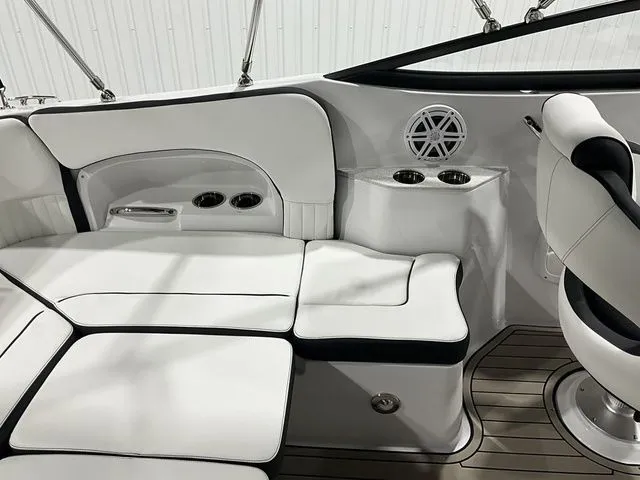 Slide: The Image of Stingray 231 DC 2026 - 6