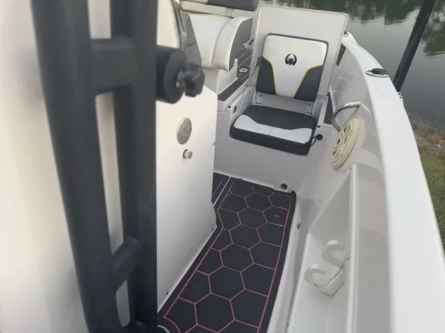 Slide: The Image of Scarab 195 Open ID 2018 - 31