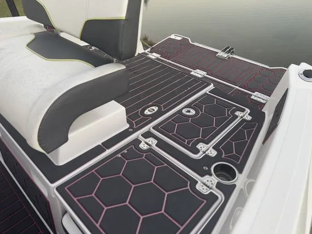 Slide: The Image of Scarab 195 Open ID 2018 - 34