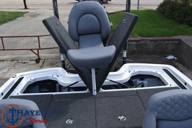 Slide: The Image of Ikon Boats VLE21 2026 - 22