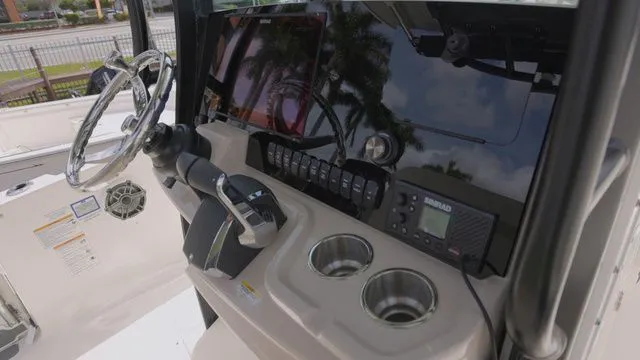 Slide: The Image of Boston Whaler 280 Dauntless 2024 - 8
