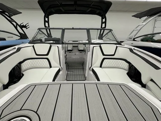 Slide: The Image of Yamaha 252SD 2026 - 3