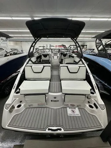 Slide: The Image of Yamaha 252SD 2026 - 6