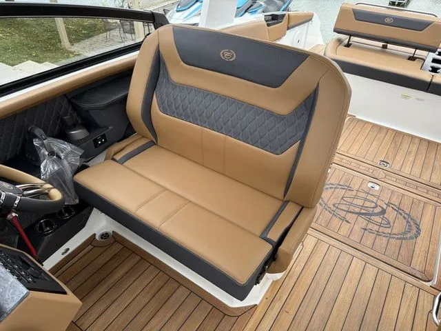 Slide: The Image of Cobalt R31 Sterndrive 2026 - 30