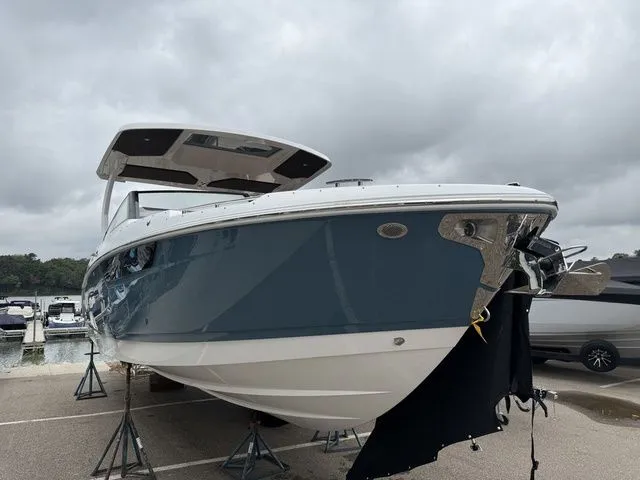 Slide: The Image of Cobalt R31 Sterndrive 2026 - 2