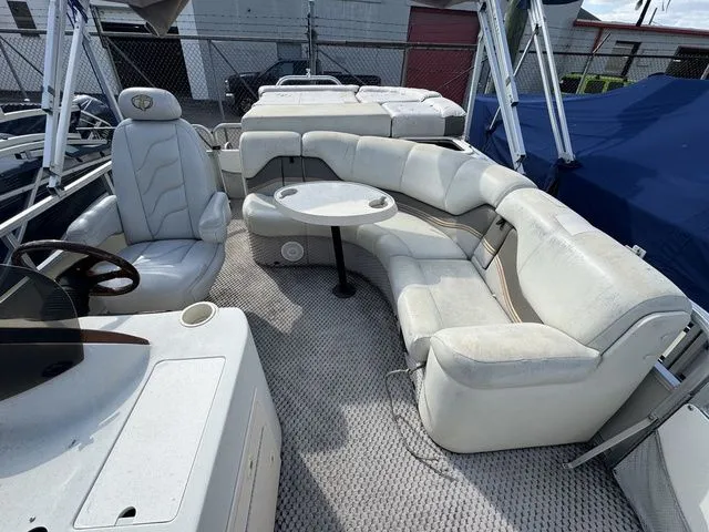 Slide: The Image of Tahoe Grand Elite 25 2005 - 4