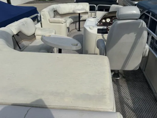 Slide: The Image of Tahoe Grand Elite 25 2005 - 7