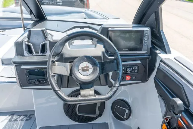 Slide: The Image of Axis Wake Research A225 2025 - 4