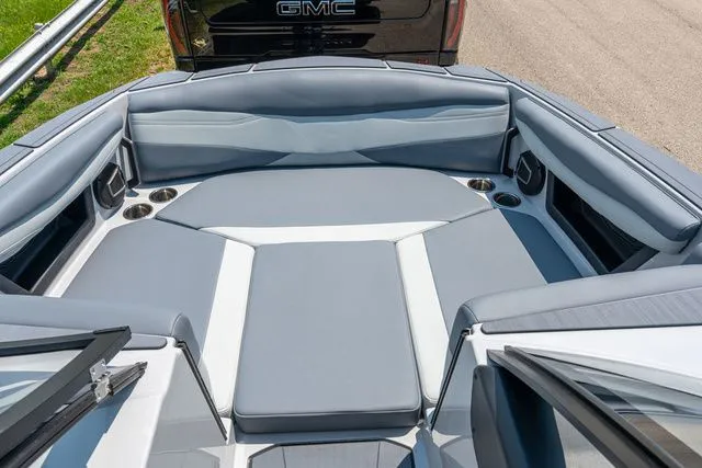 Slide: The Image of Axis Wake Research A225 2025 - 7