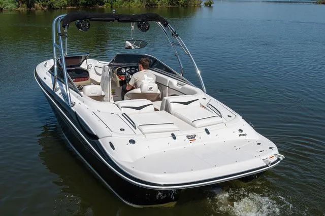 Slide: The Image of Four Winns H220 2008 - 5