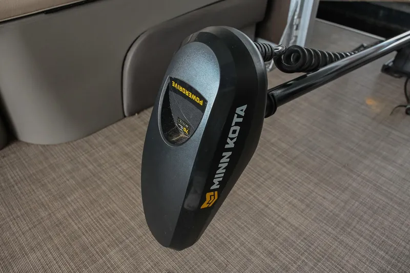 Slide: The Image of Minn Kota trolling motor on 2023 SUNTRACKER DLX 22 Sportfish boat. - 27