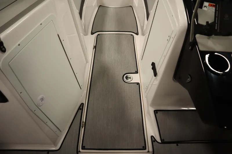 Slide: The Image of 2026 Yamaha Boats SX220 interior with sleek design and modern features. - 28