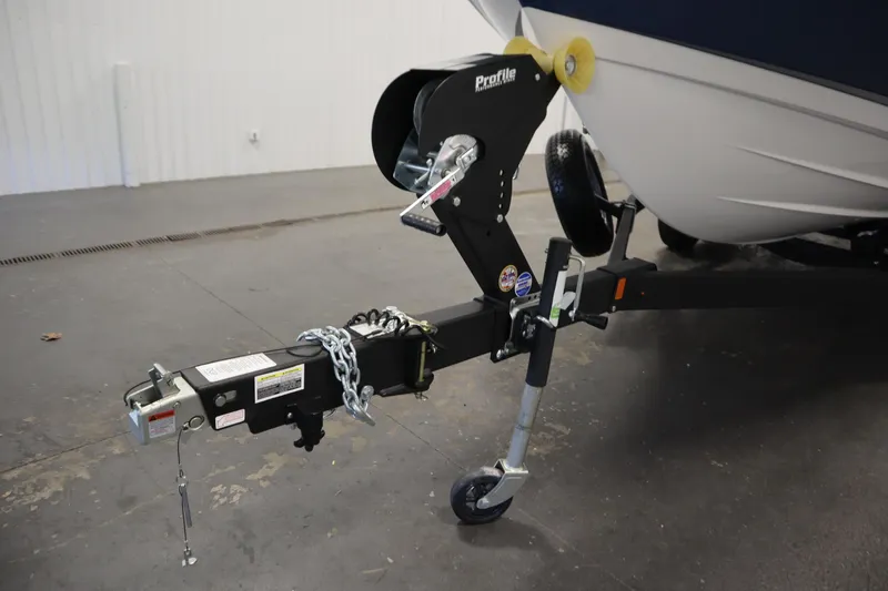 Slide: The Image of Trailer wheel of 2026 Yamaha Boats SX220, close-up view. - 42