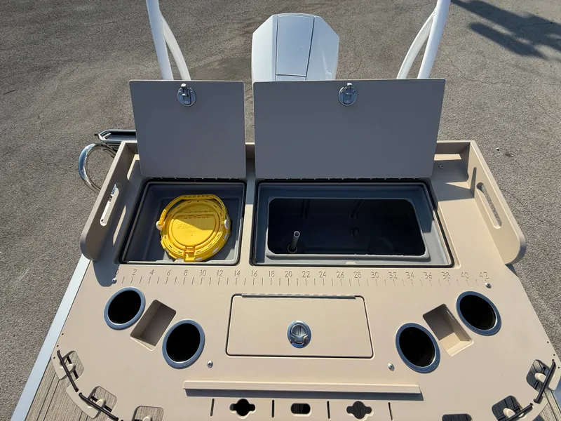 Slide: The Image of Premier 230 Sunsation Angler 2pt 2026 - 34