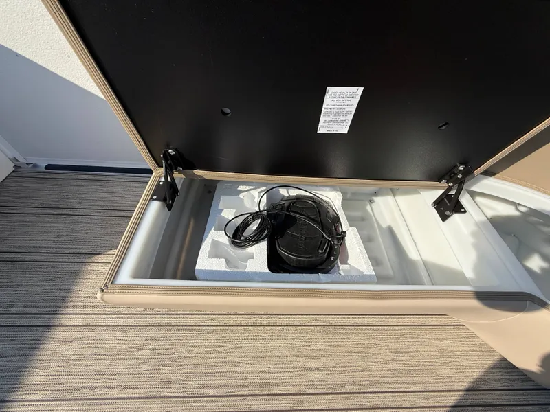 Slide: The Image of Premier 230 Sunsation Angler 2pt 2026 - 35