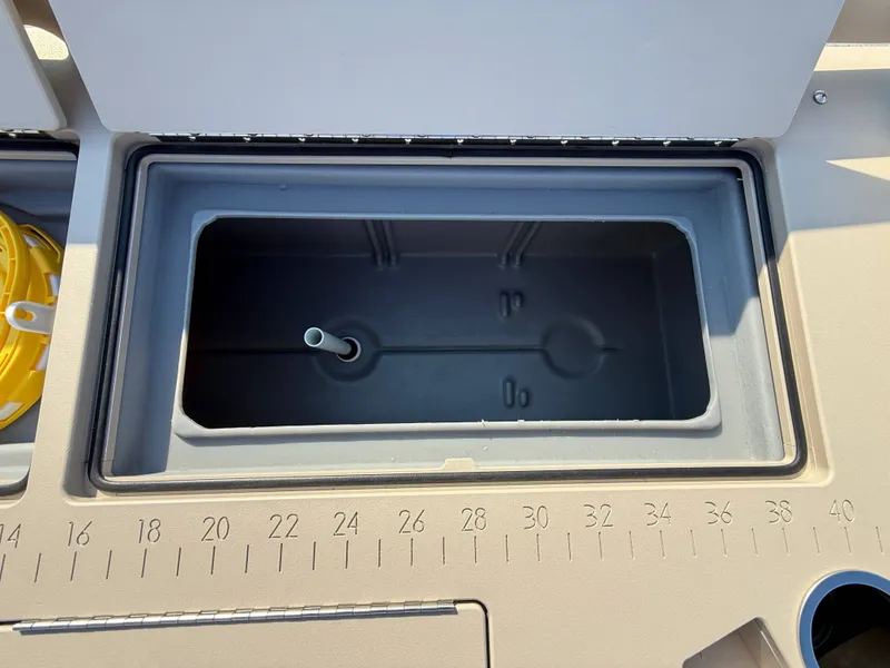 Slide: The Image of Premier 230 Sunsation Angler 2pt 2026 - 40