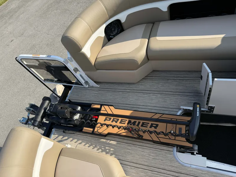 Slide: The Image of Premier 230 Sunsation Angler 2pt 2026 - 50